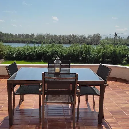 De L'ebre Hébergement de vacances *