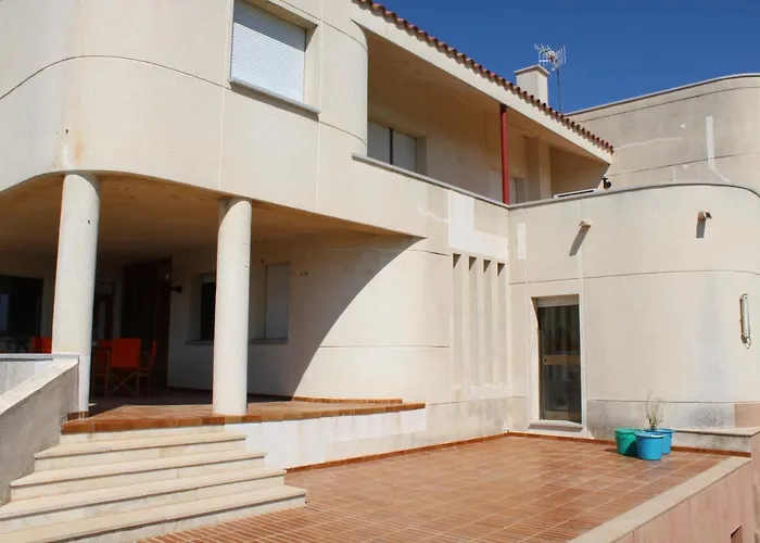 De L'ebre Semesterbostad